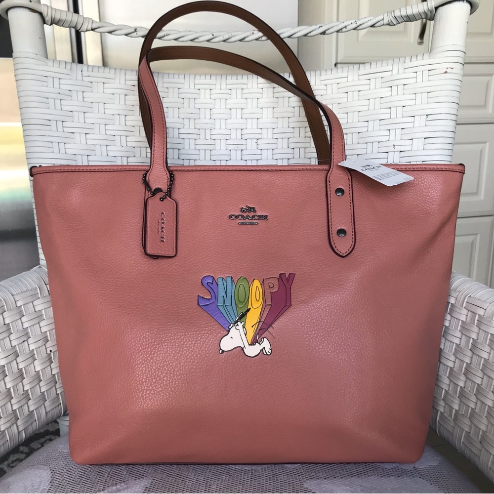 Coach Peanuts Snoopy City Zip Tote